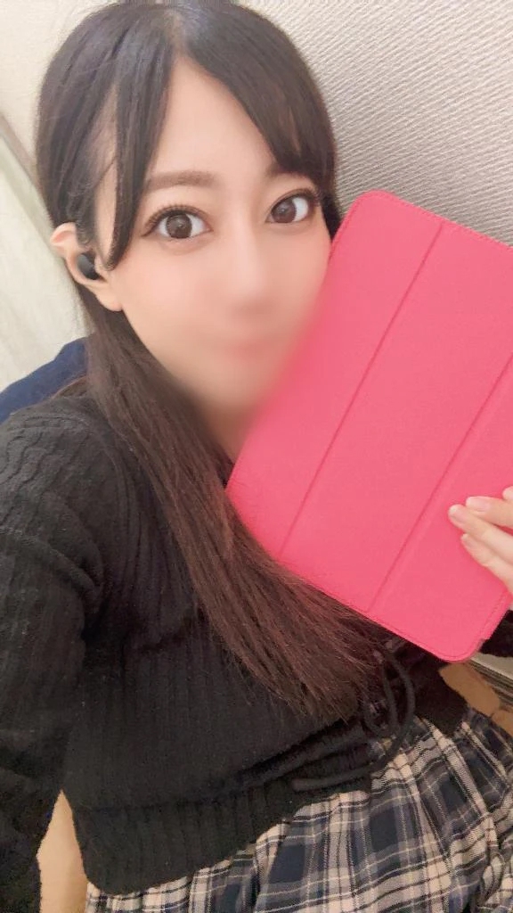 琥珀むぎ