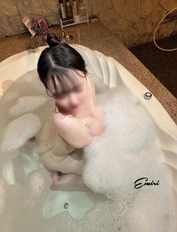えみり
