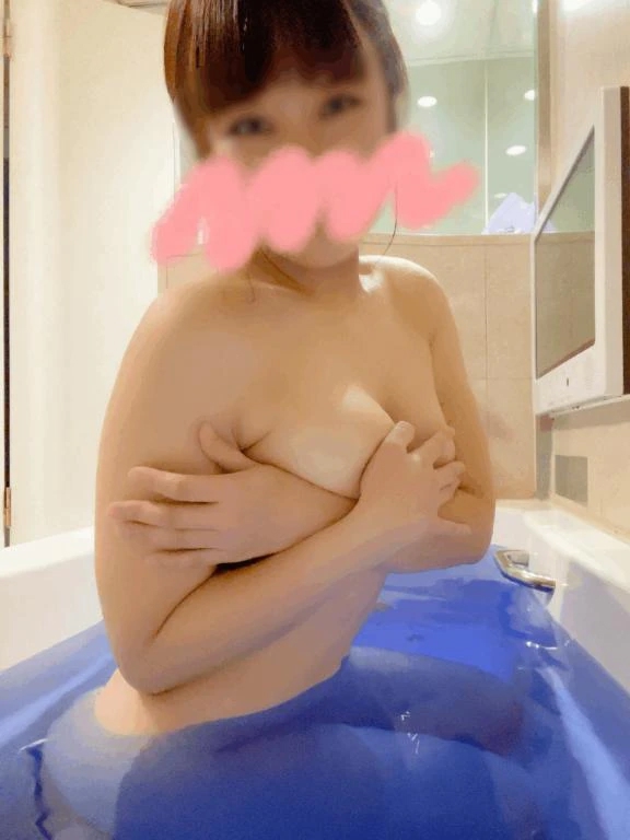 つきの