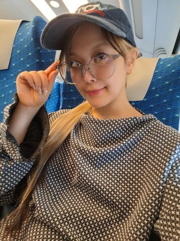 貴子