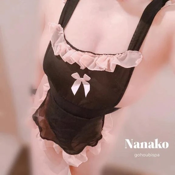 ななこ