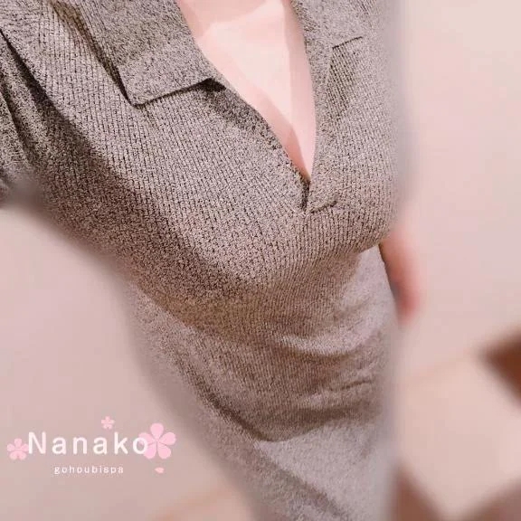 ななこ