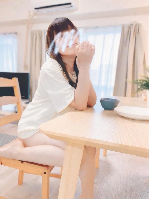 つきの