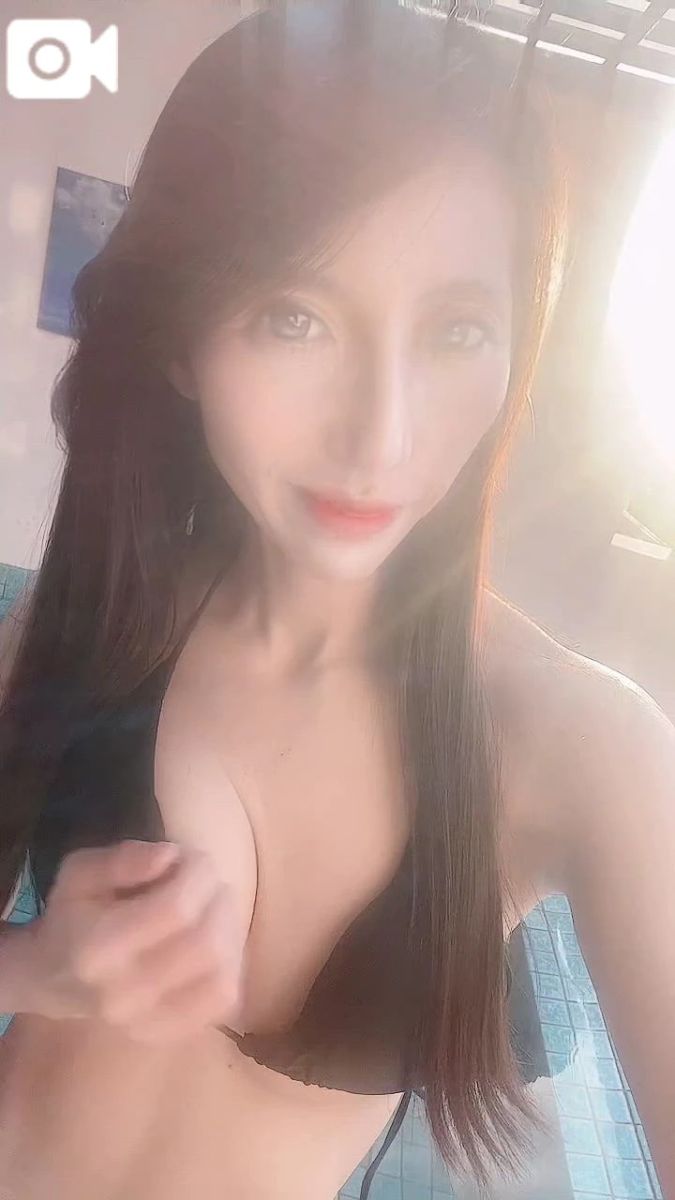 絵梨花