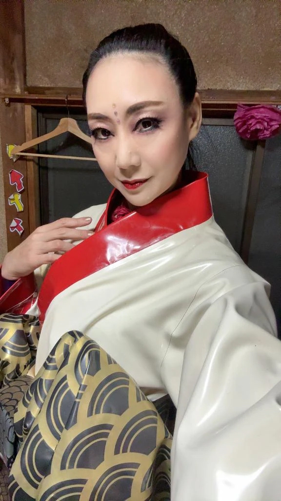 若林美保