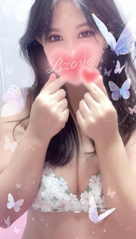 瞳