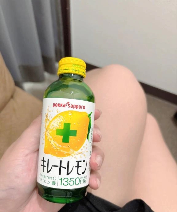 てぃな