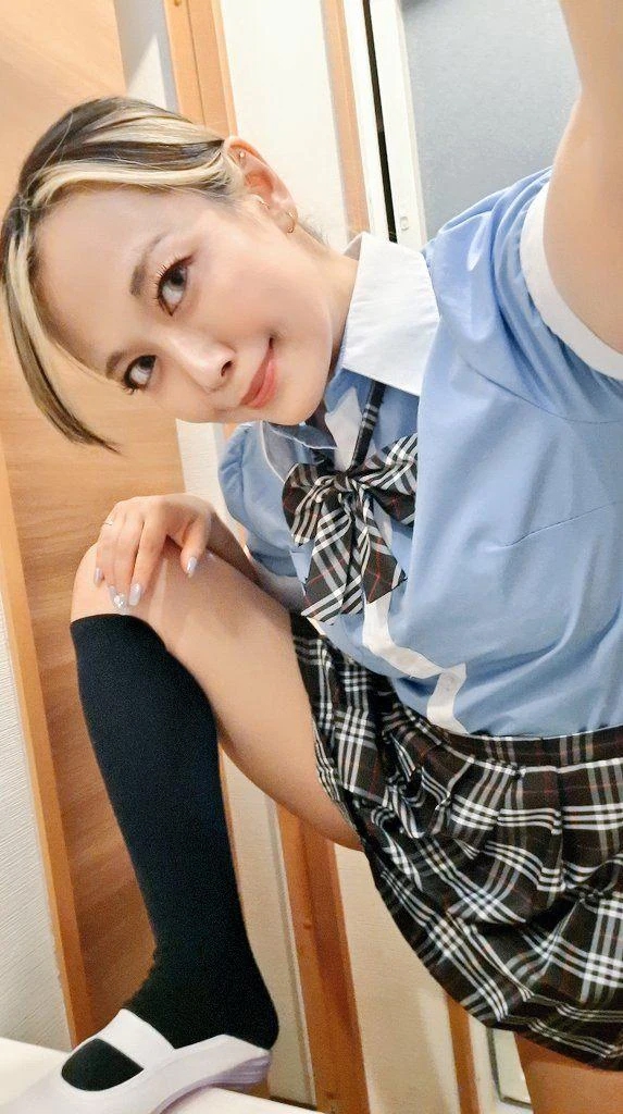 貴子