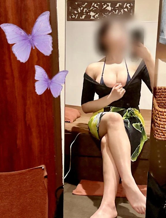 華