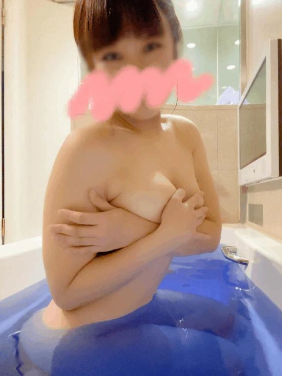 つきの