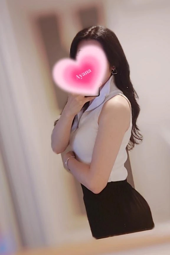 あやな