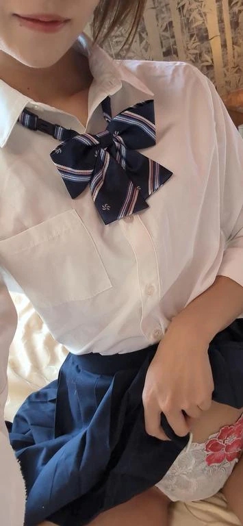 めい