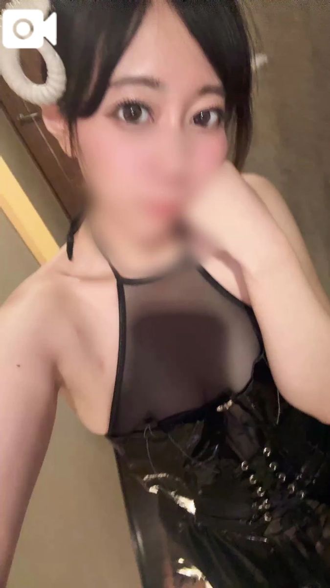 琥珀むぎ