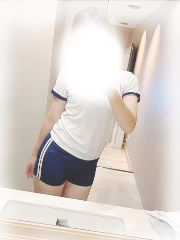 るあ