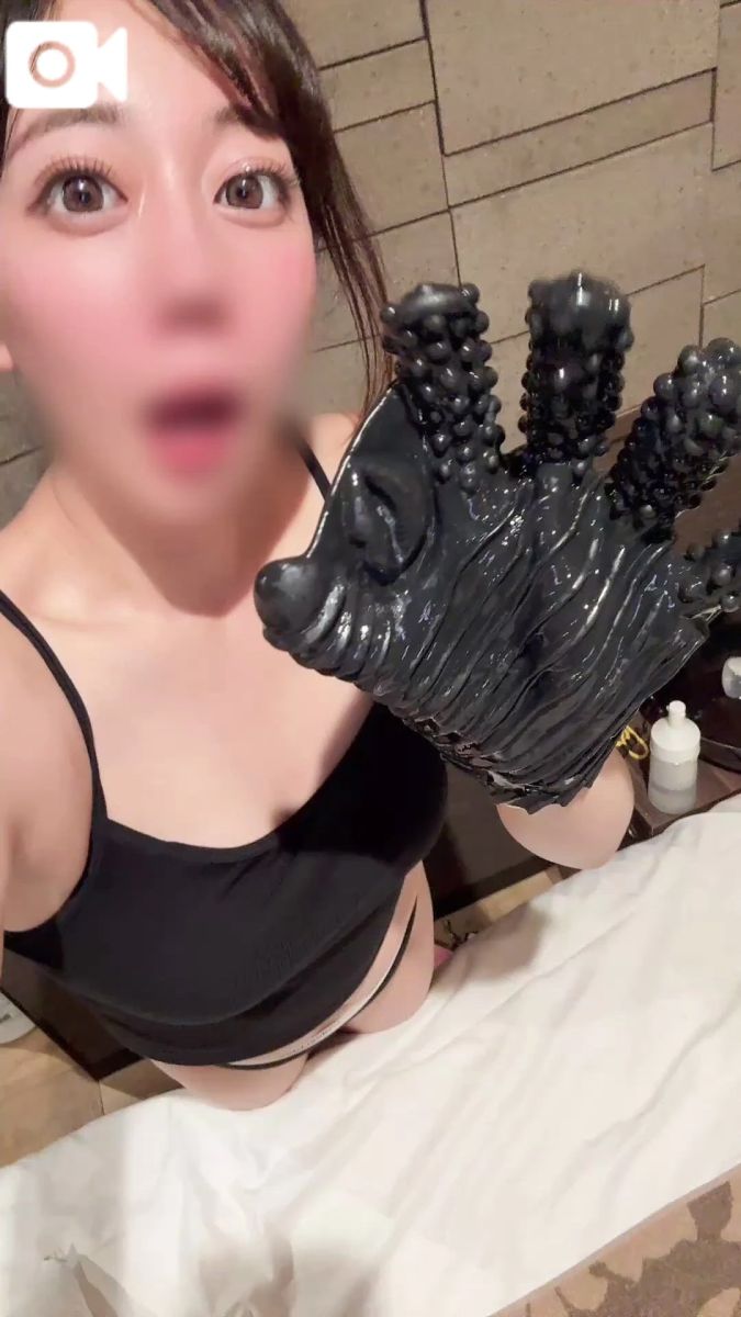 琥珀むぎ